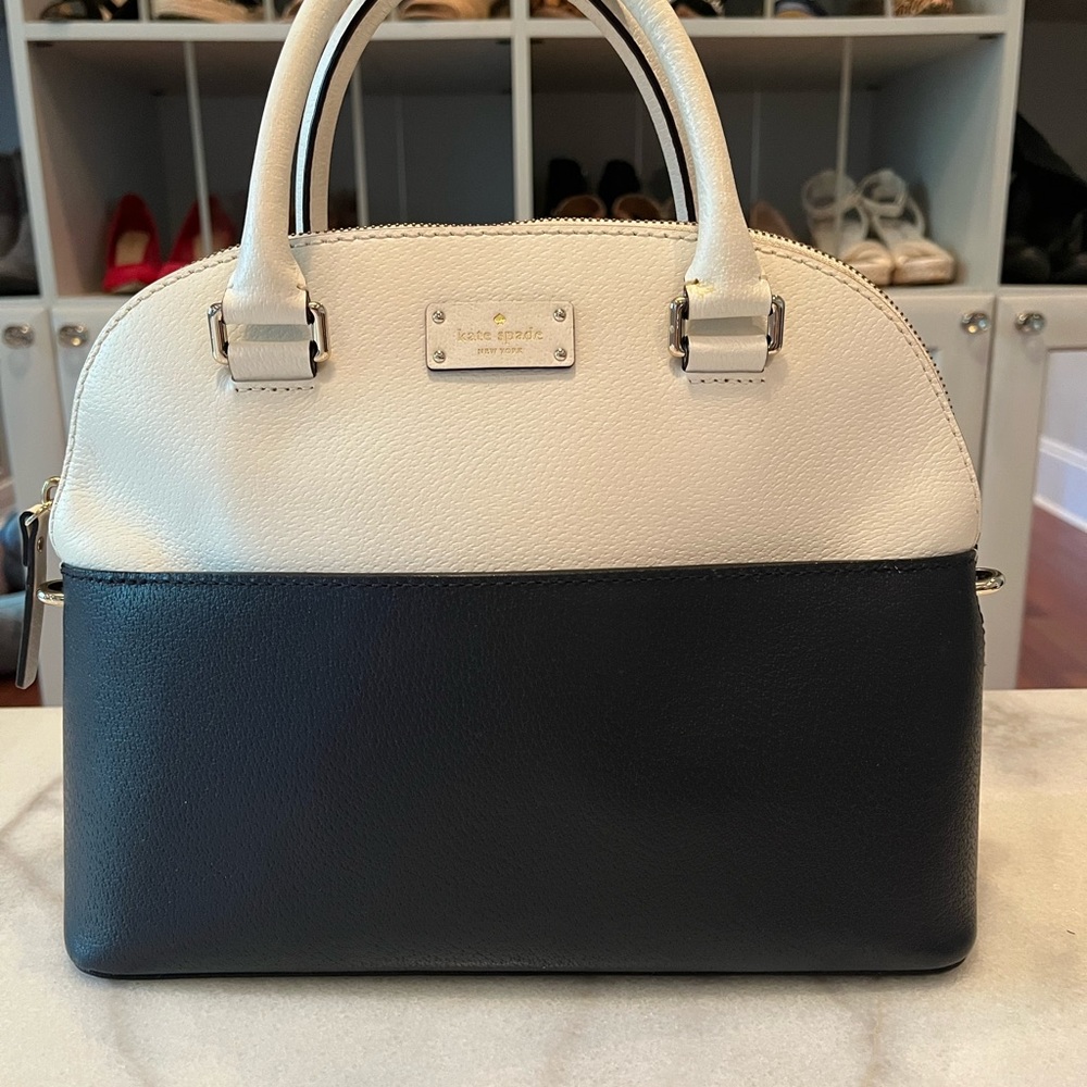 Kate Spade Grove Street Carli Satchel Navy and White